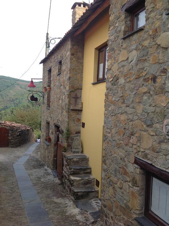 Patio Do Xisto Villa Gondramaz Exteriör bild